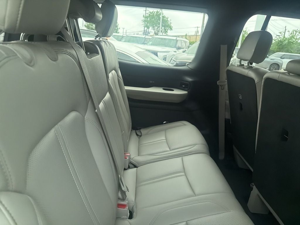 2025 Jeep Wagoneer Base