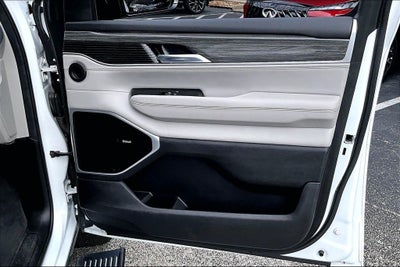 2022 Jeep Wagoneer Series III