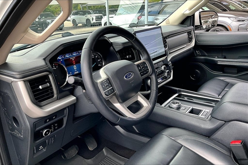 2023 Ford Expedition XLT