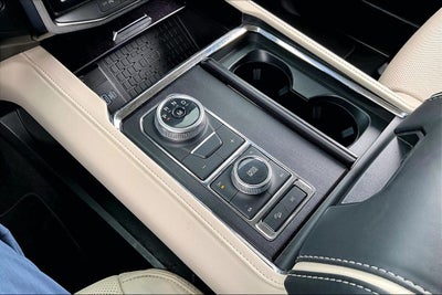 2024 Ford Expedition Platinum