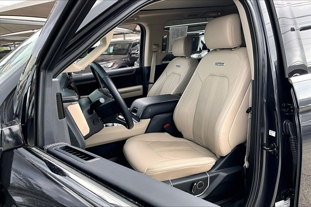 2024 Ford Expedition Platinum