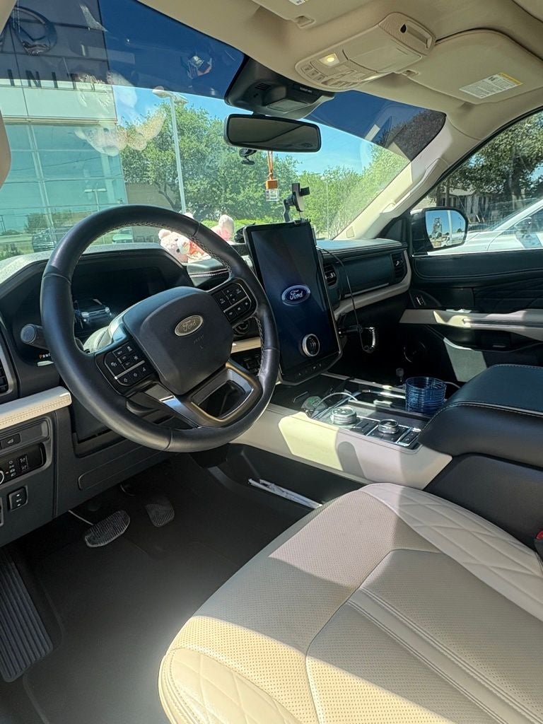 2024 Ford Expedition Platinum