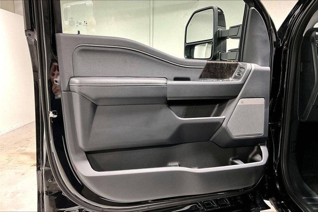 2026 Ford F-450SD Lariat DRW