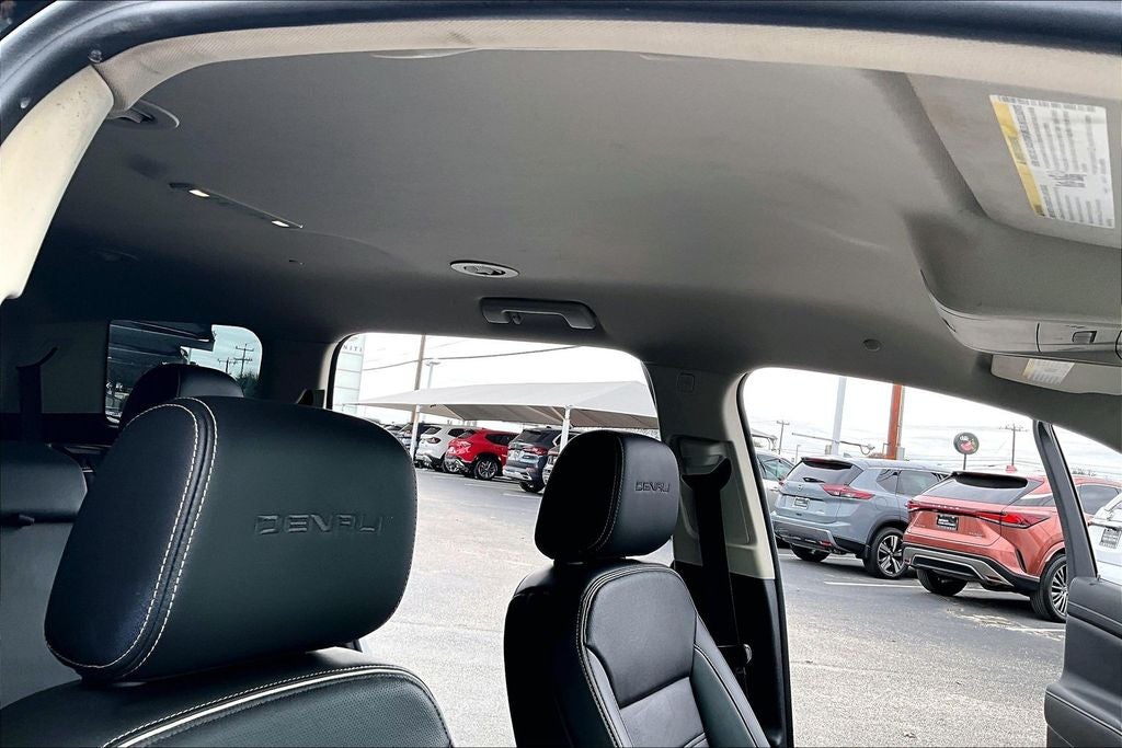 2023 GMC Acadia Denali