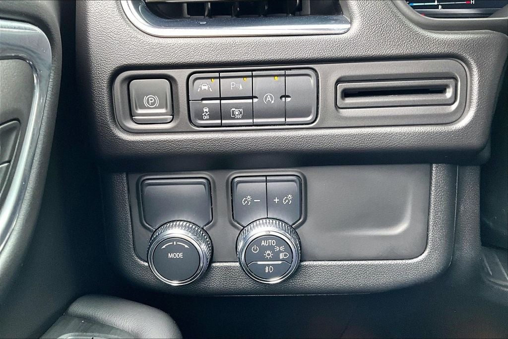 2024 GMC Yukon SLT