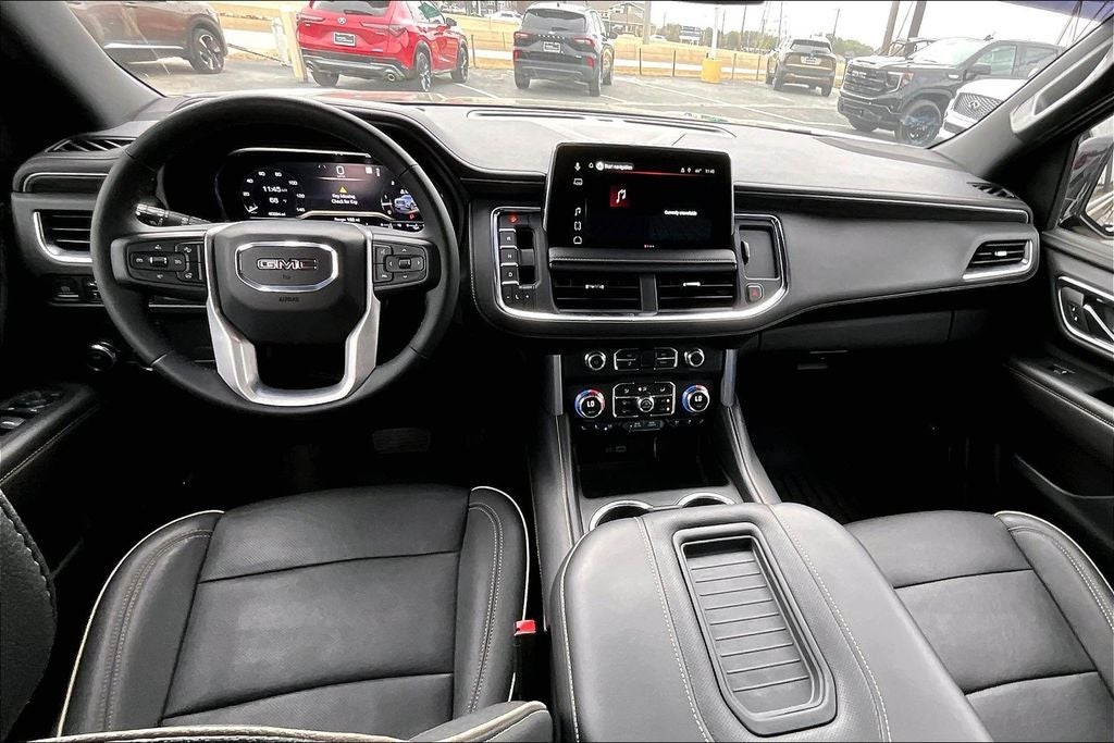 2023 GMC Yukon XL SLT