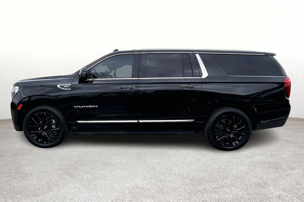 2023 GMC Yukon XL SLT