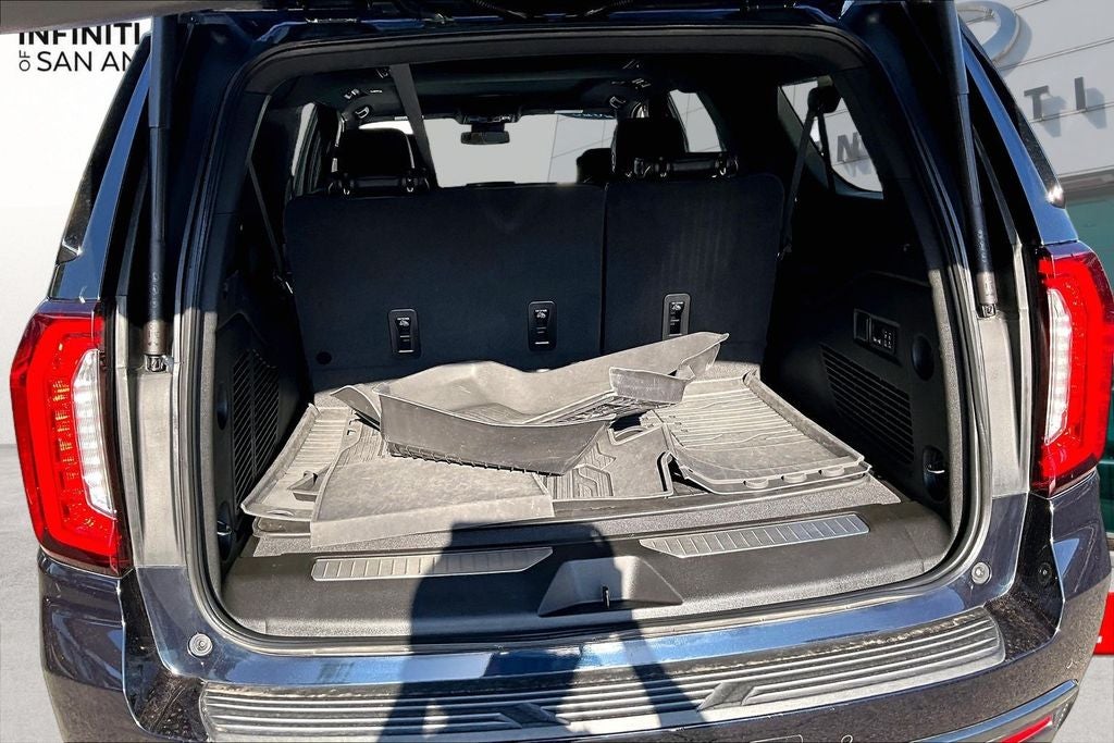 2023 GMC Yukon XL AT4