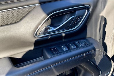 2023 GMC Yukon XL AT4