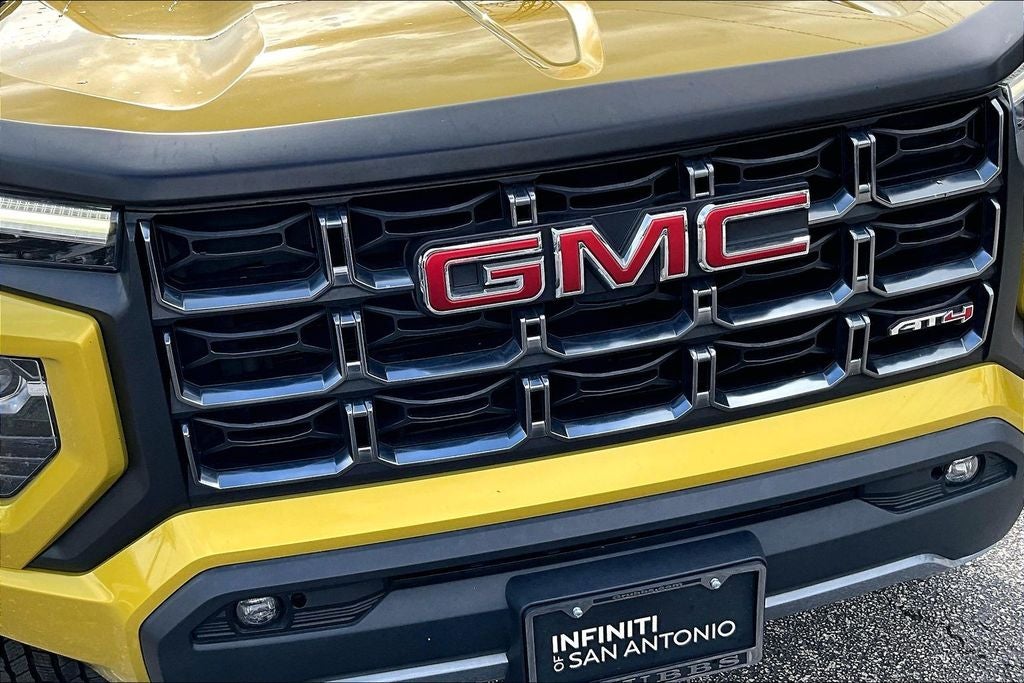 2023 GMC Canyon AT4