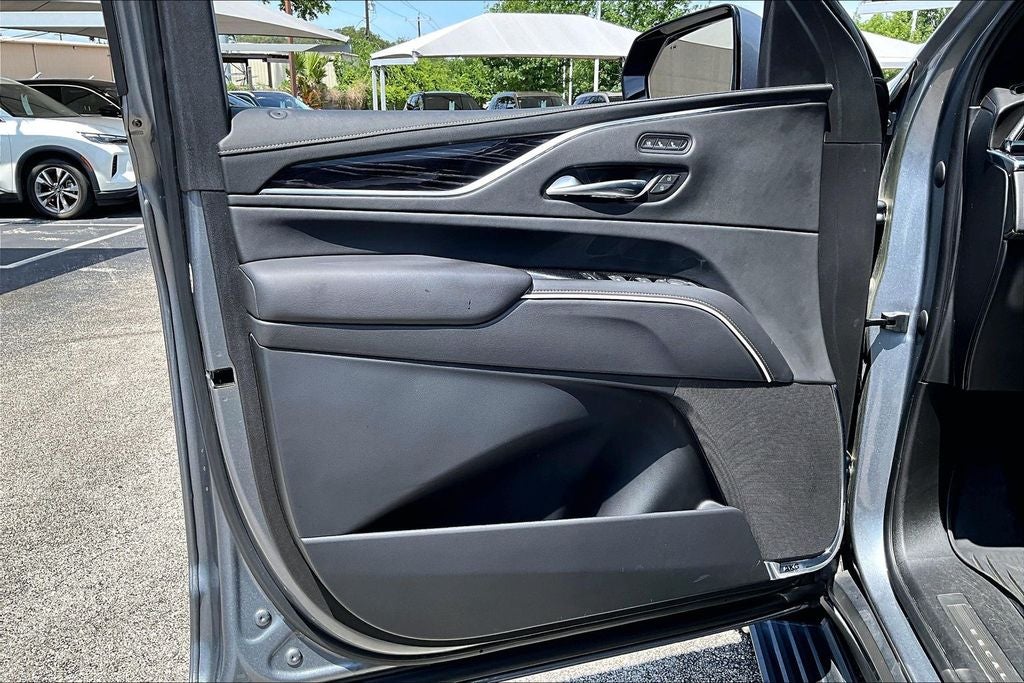 2022 Cadillac Escalade ESV Sport