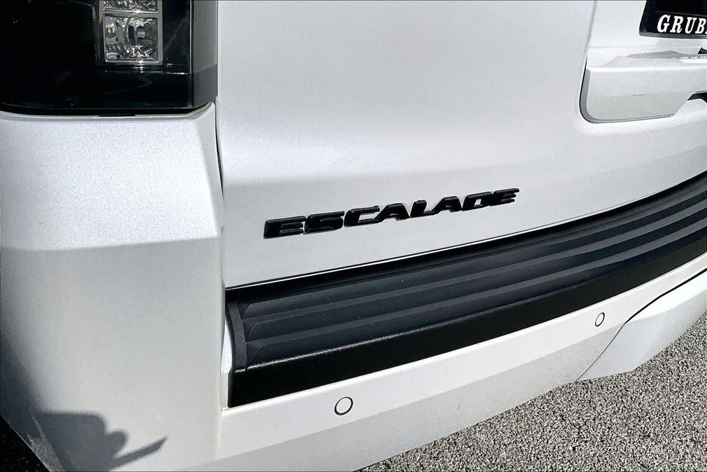 2018 Cadillac Escalade ESV Platinum Edition