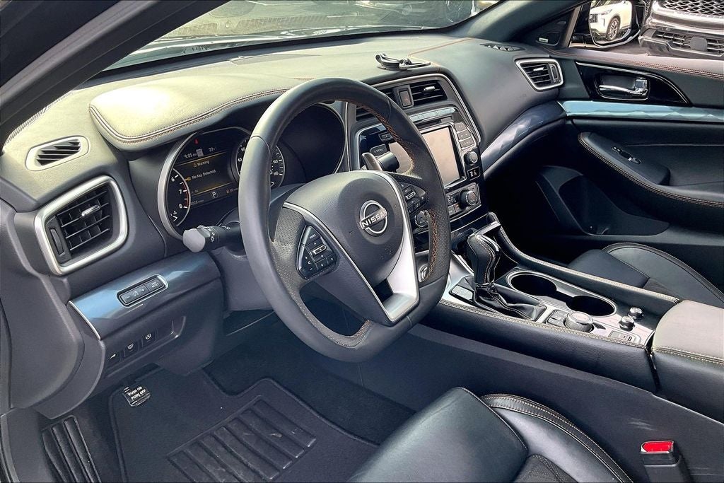 2023 Nissan Maxima SR