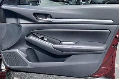 2025 Nissan Altima 2.5 SL