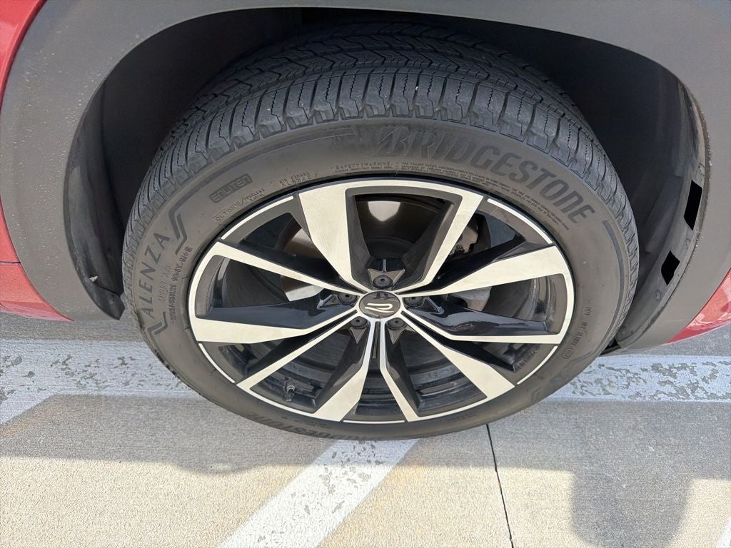 2024 Volkswagen Atlas Cross Sport 2.0T SEL Premium R-Line