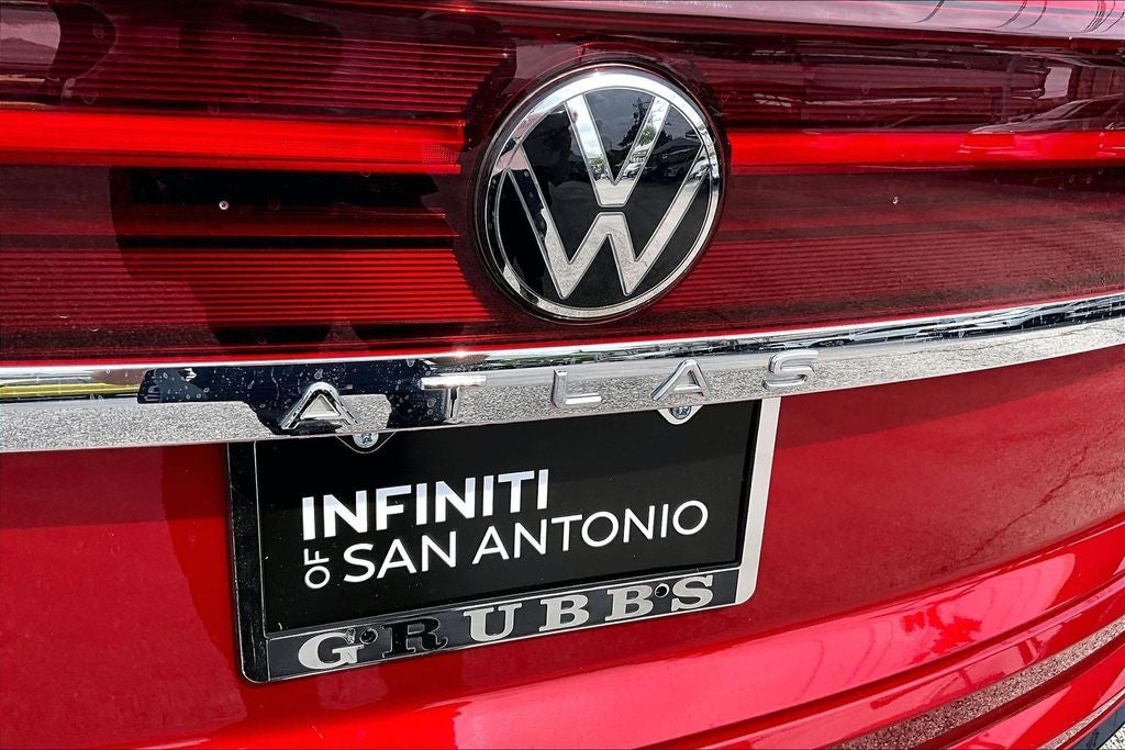 2024 Volkswagen Atlas Cross Sport 2.0T SEL Premium R-Line