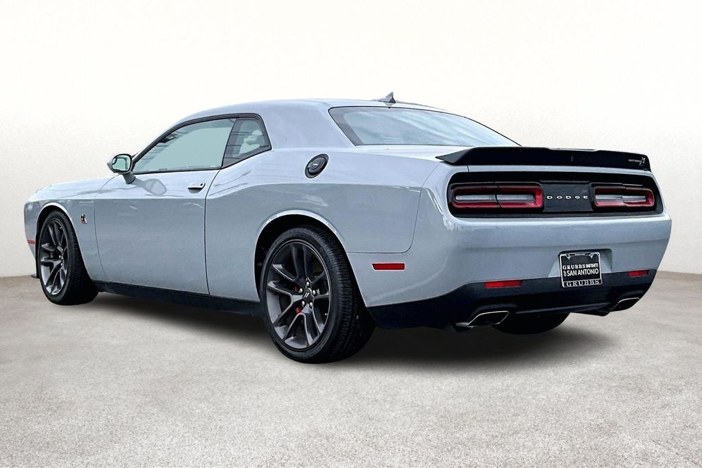 2022 Dodge Challenger R/T Scat Pack