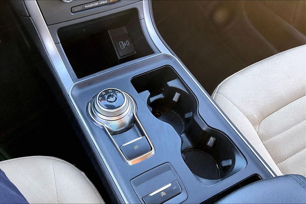 2021 Ford Edge SE
