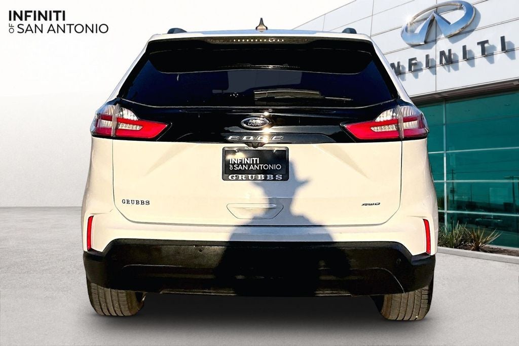 2021 Ford Edge SE