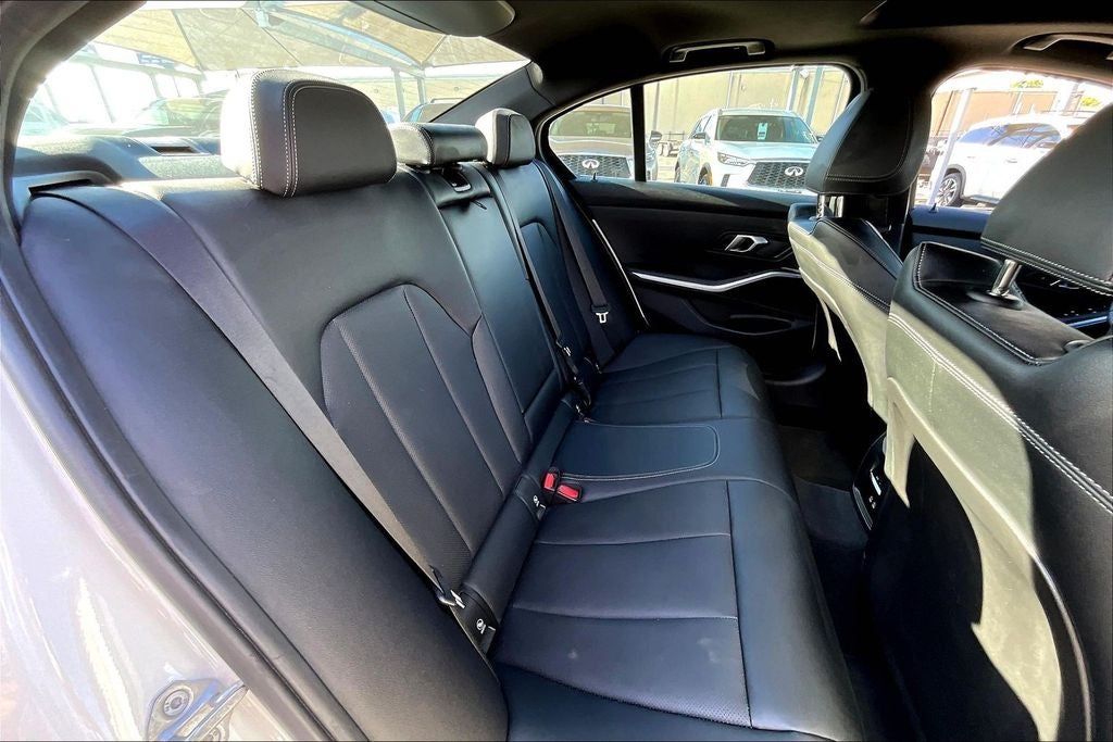 2025 BMW 3 Series 330i