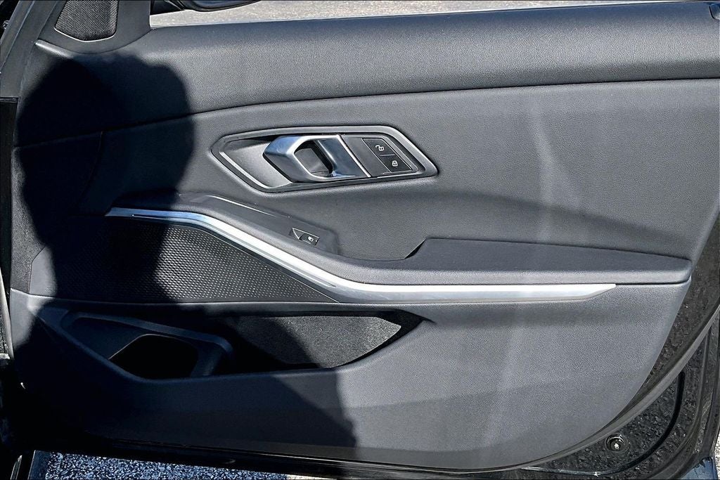 2025 BMW 3 Series 330i xDrive