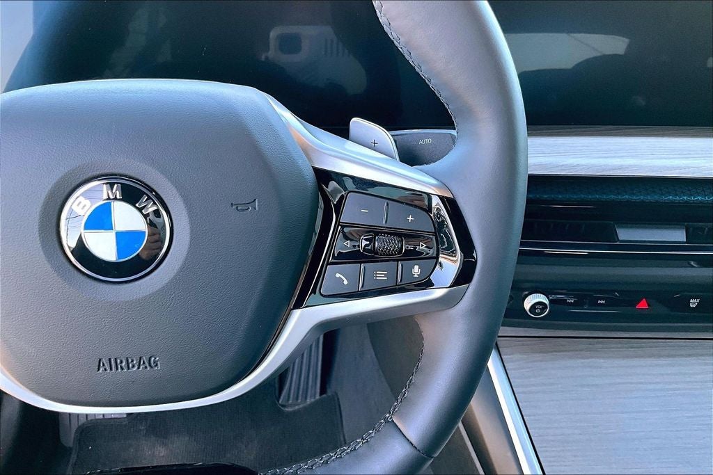 2025 BMW 3 Series 330i xDrive