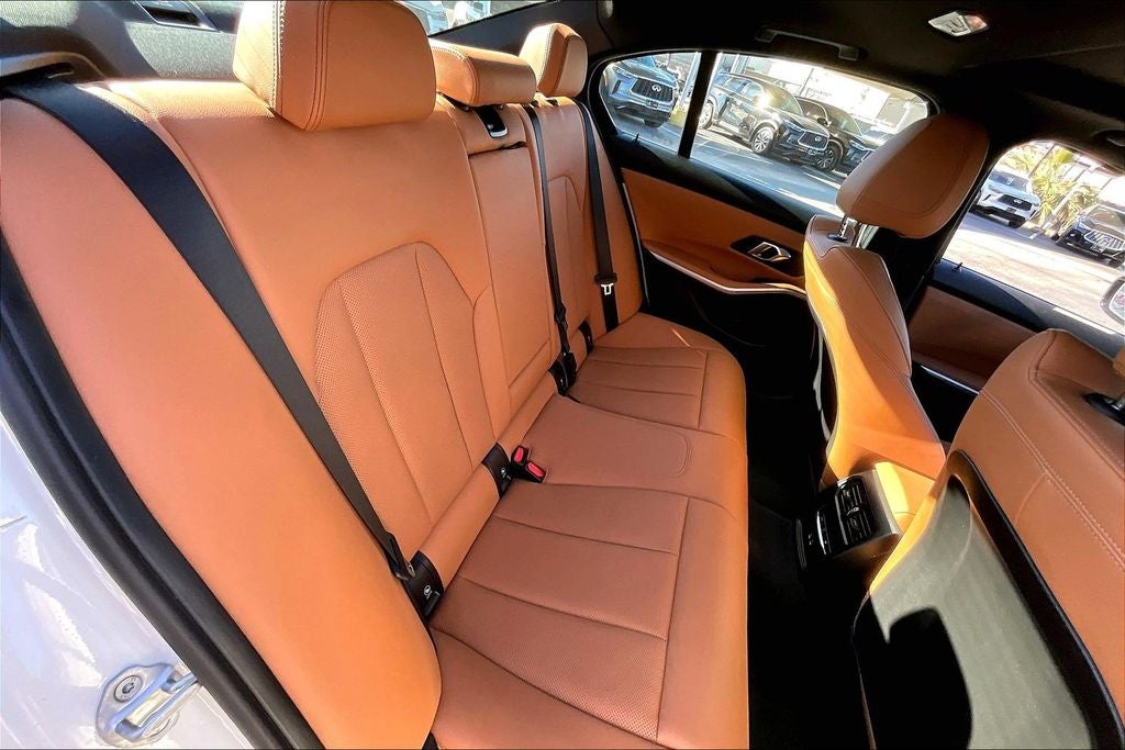 2025 BMW 3 Series 330i xDrive