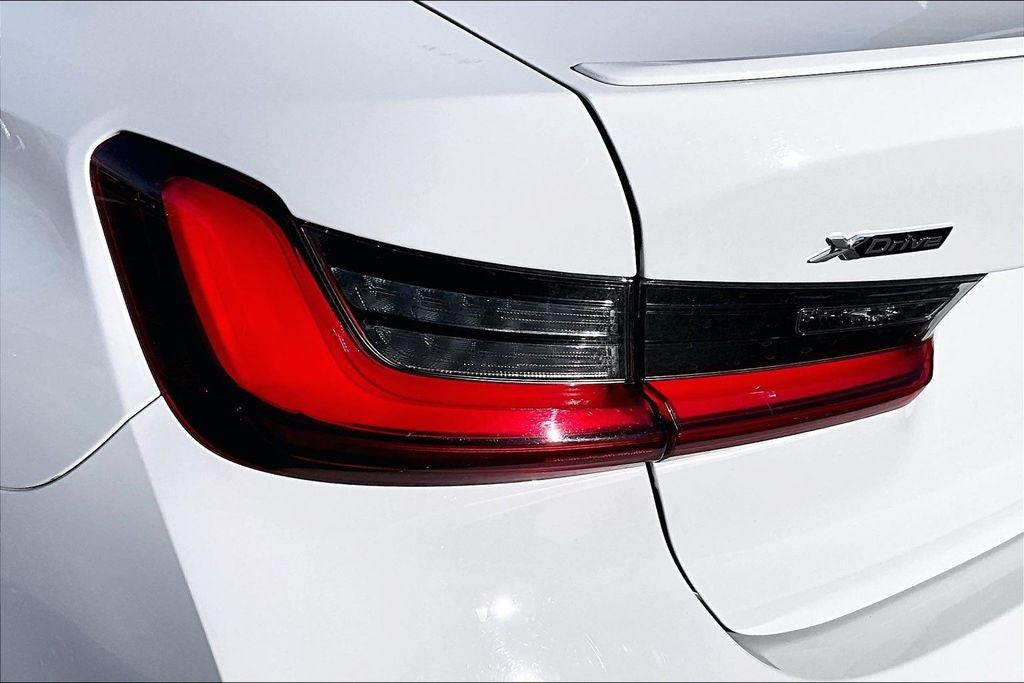 2025 BMW 3 Series 330i xDrive