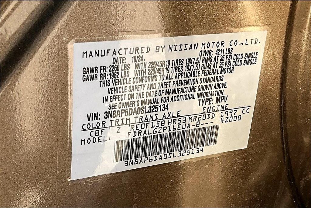 2025 Nissan Kicks SR