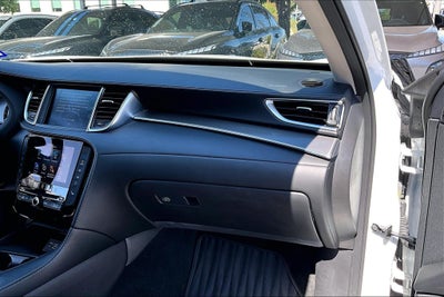 2023 INFINITI QX50 LUXE