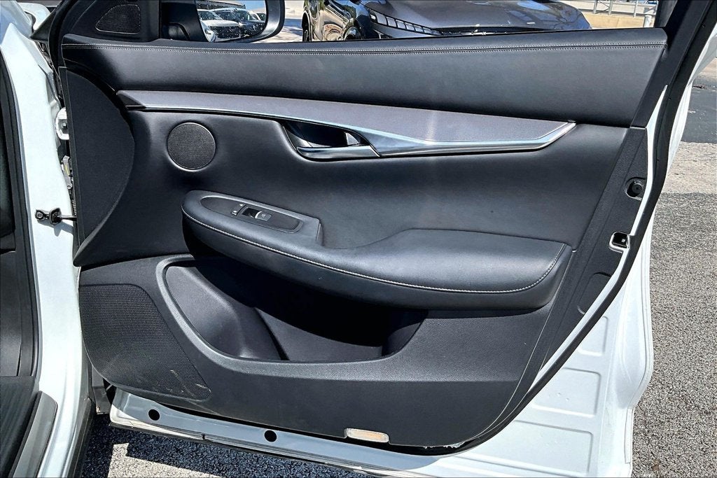 2023 INFINITI QX50 LUXE