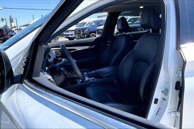 2023 INFINITI QX50 LUXE