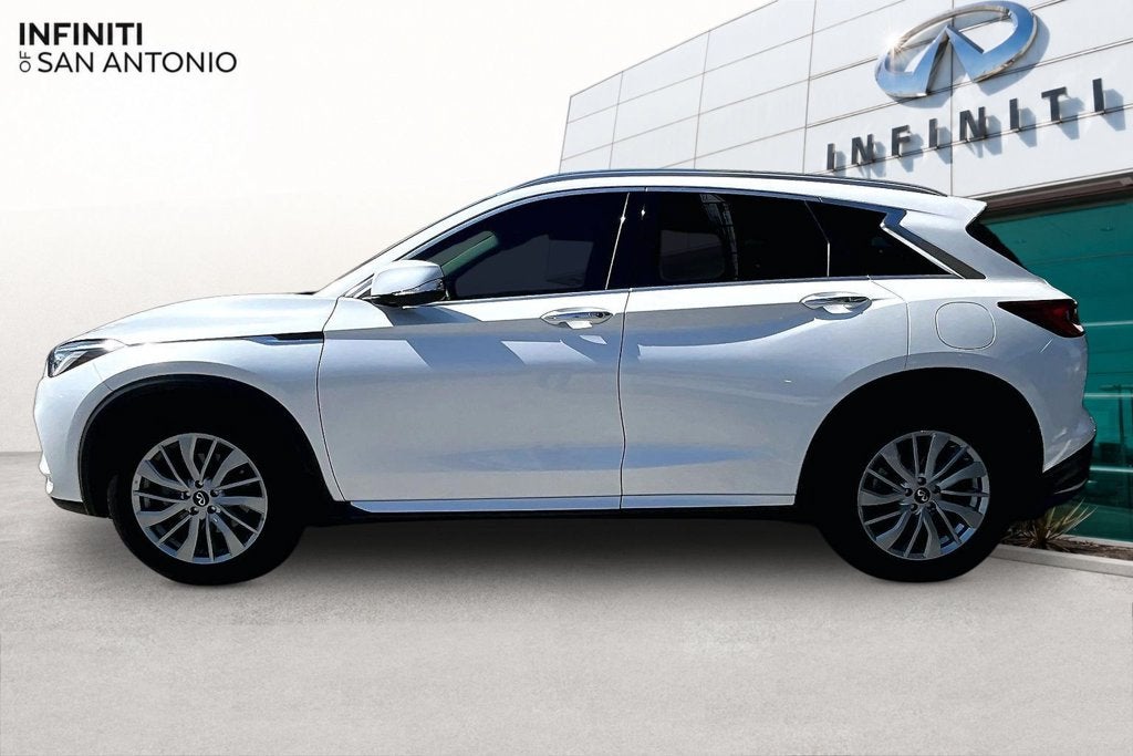 2023 INFINITI QX50 LUXE