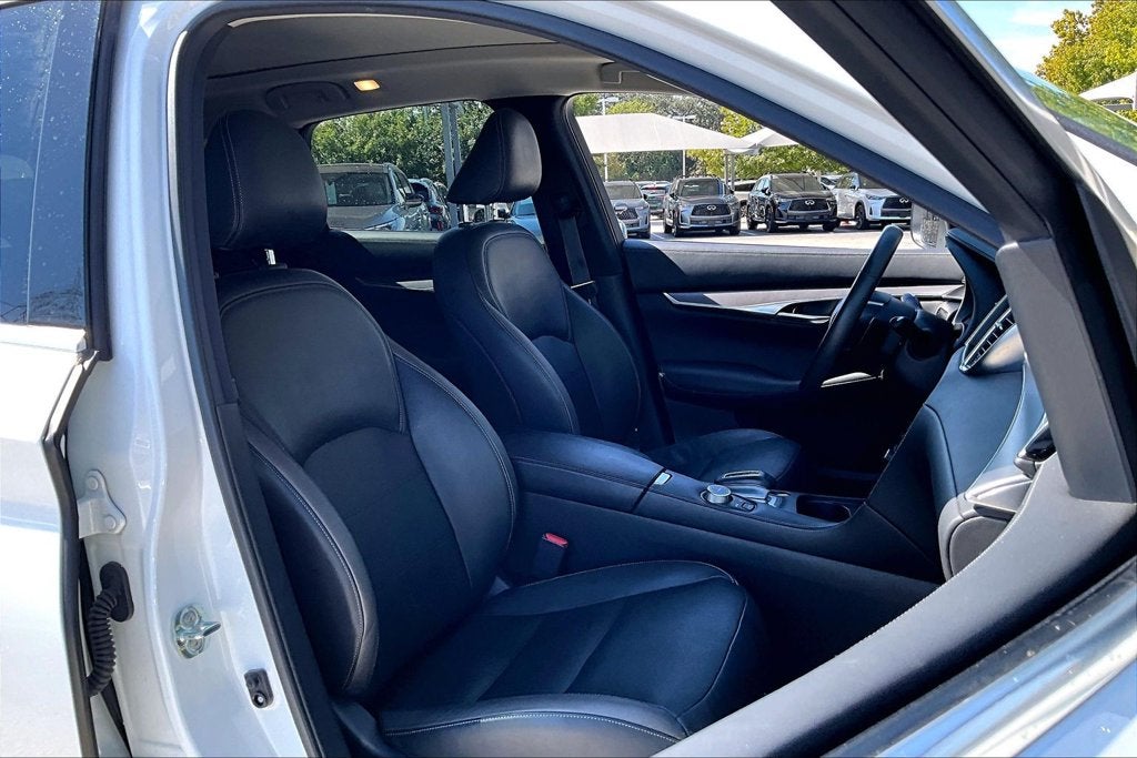 2023 INFINITI QX50 LUXE