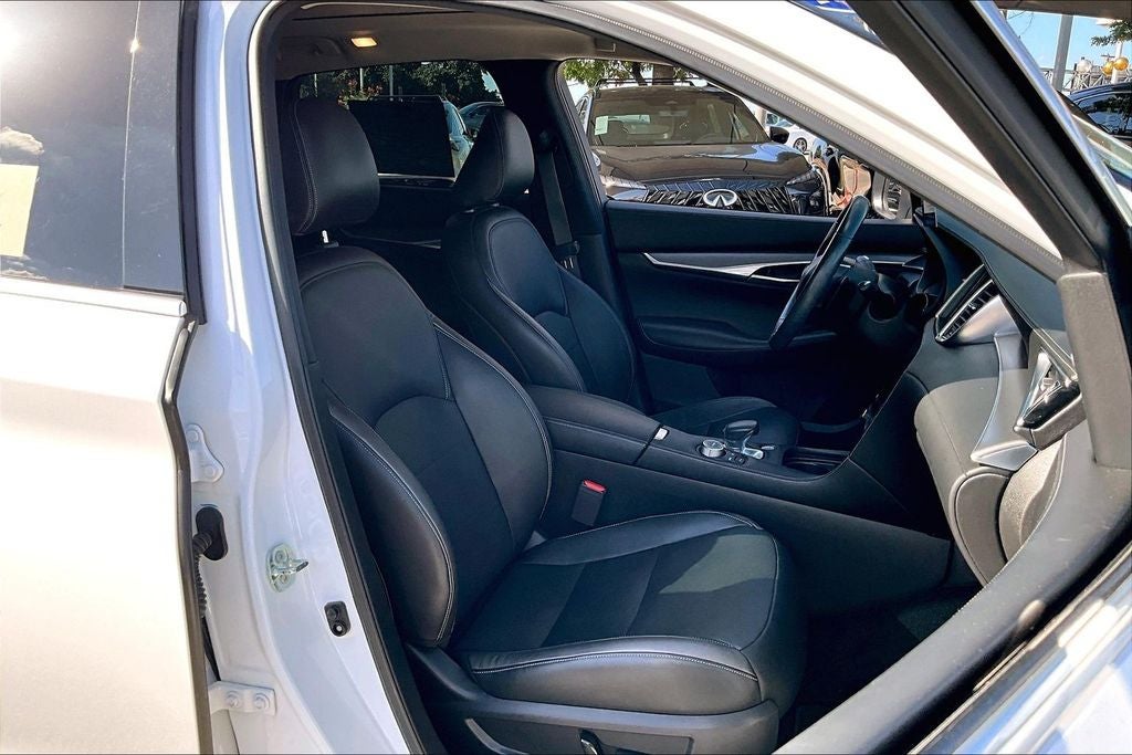 2022 INFINITI QX50 LUXE