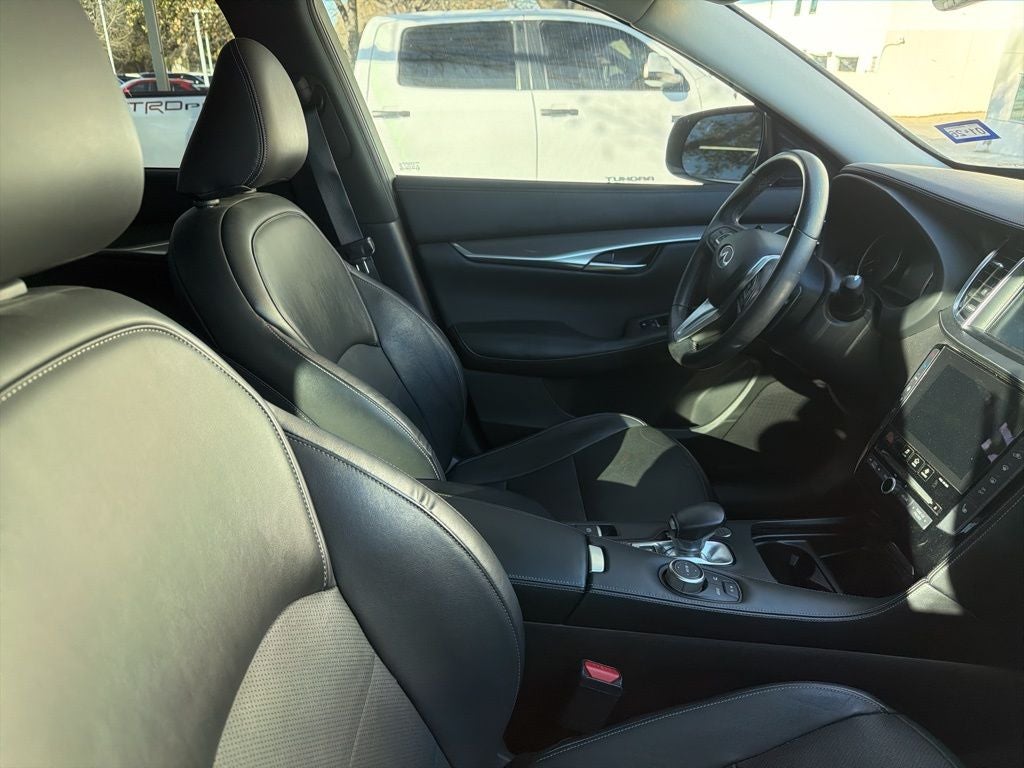 2022 INFINITI QX50 LUXE