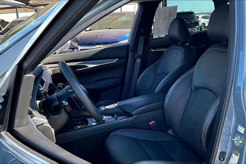 2022 INFINITI QX50 LUXE