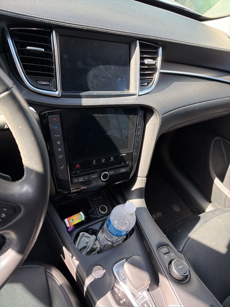 2022 INFINITI QX50 LUXE