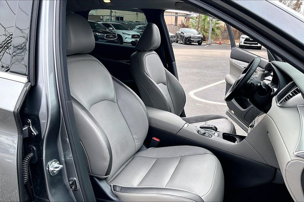 2024 INFINITI QX50 LUXE