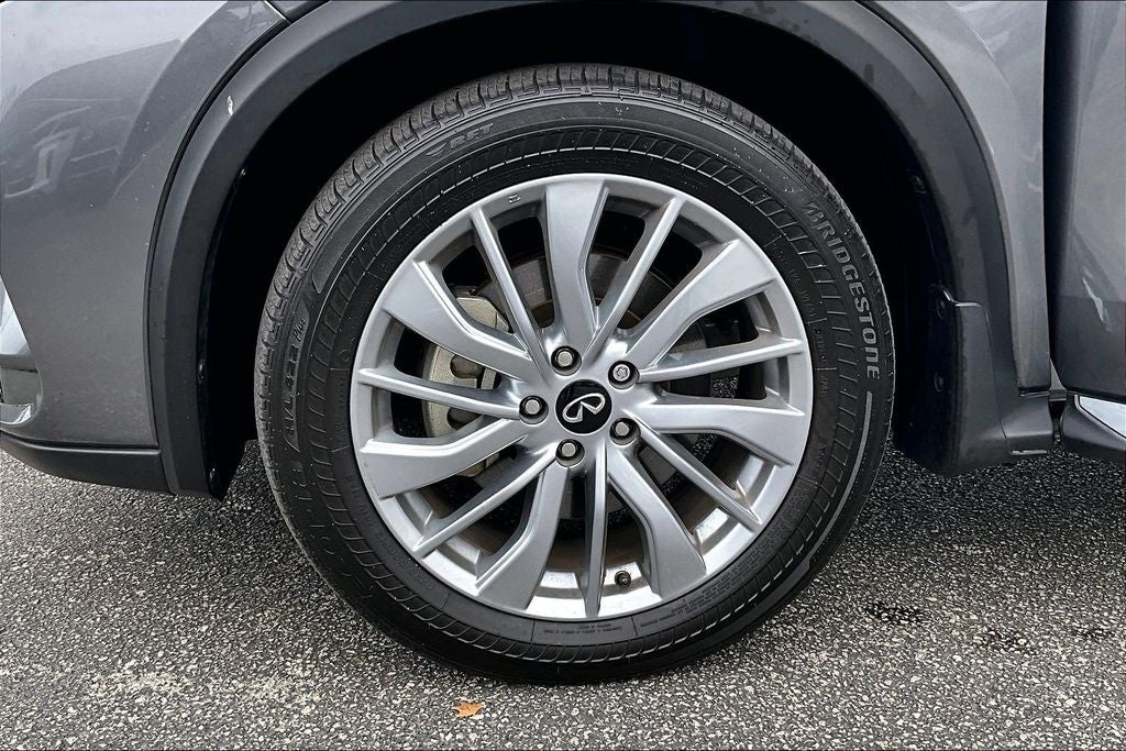 2024 INFINITI QX50 LUXE