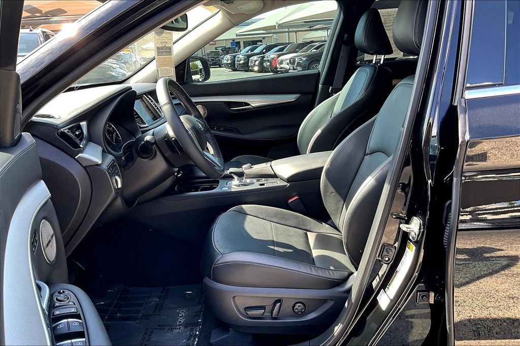 2022 INFINITI QX50 ESSENTIAL