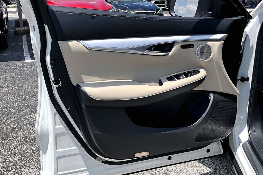 2022 INFINITI QX50 Sensory