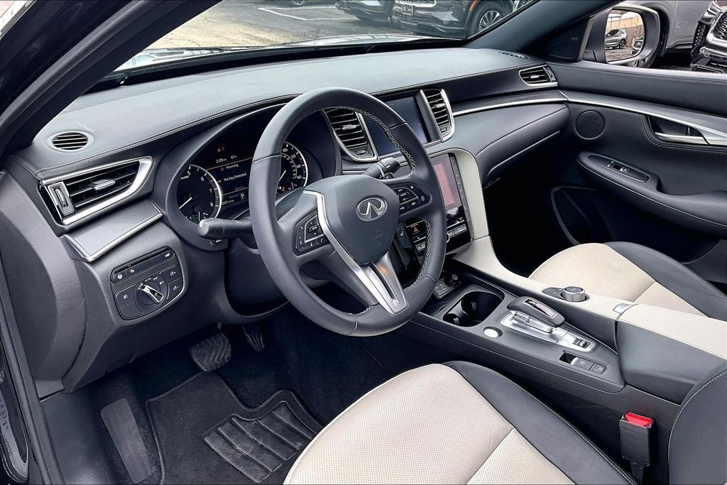 2025 INFINITI QX55 LUXE