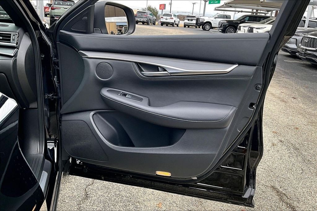 2025 INFINITI QX55 LUXE