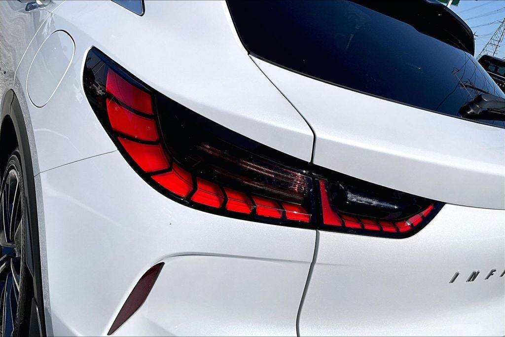 2025 INFINITI QX55 ESSENTIAL