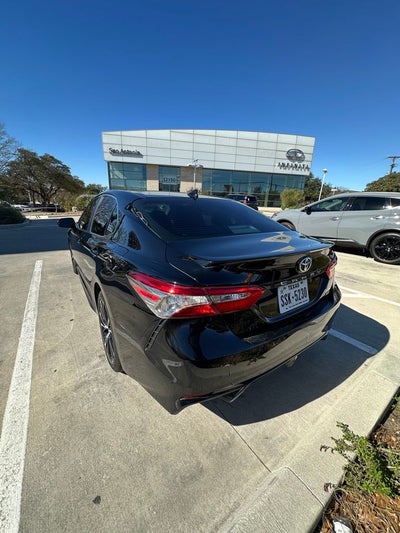 2019 Toyota Camry SE