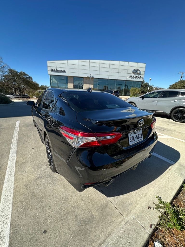 2019 Toyota Camry SE