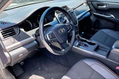 2016 Toyota Camry SE