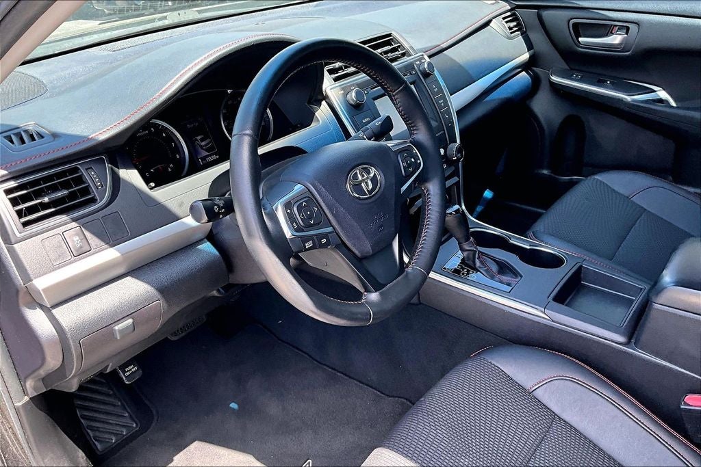 2016 Toyota Camry SE