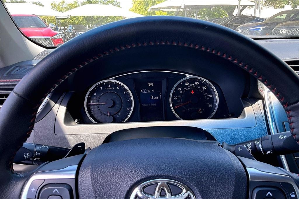 2016 Toyota Camry SE